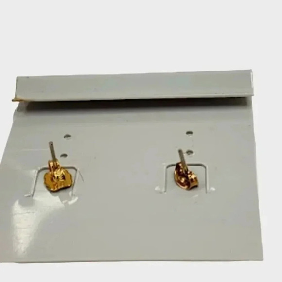 Vintage White Enamel Gold Tone White Seashell Stud Earrings - Picture 2 of 3